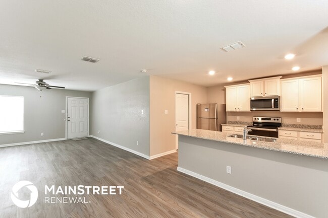 Building Photo - 3127 Begonia Bend