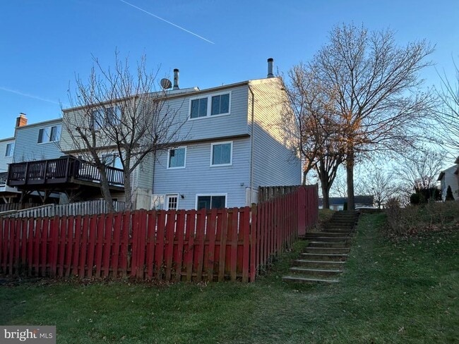 Building Photo - 6363 Generals Ct