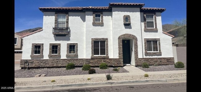 Building Photo - 320 W Mountain Sage Dr