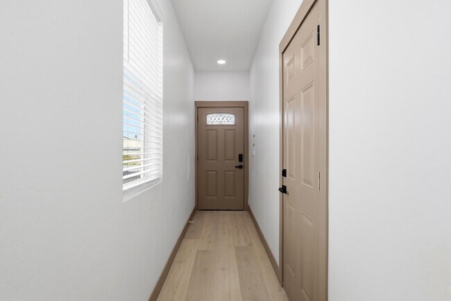 Foto del edificio - 2805 Trumbull Rd