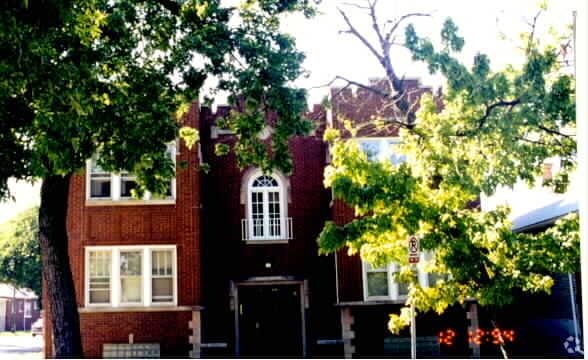 Building Photo - 7554-7556 S Rhodes Ave