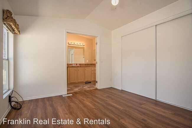 Foto del edificio - 2 br, 2 bath House - 3995 Old Creek Road