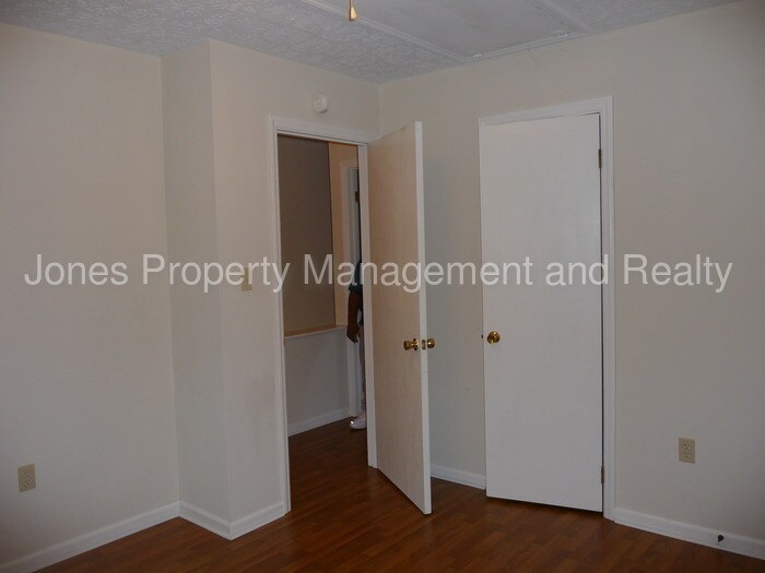 Building Photo - 1416 Meadow Avenue Unit 3, Kannapolis, NC