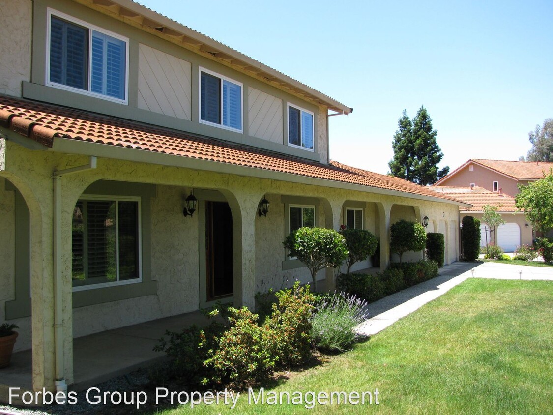 Primary Photo - 5 br, 3 bath House - 122 Los Patios