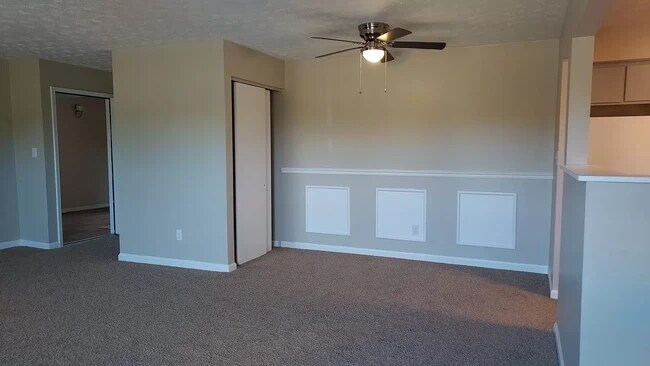 2 Bedroom Dirning Room - Tanglewood Apartments
