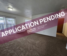 Building Photo - 2875 S 6th St