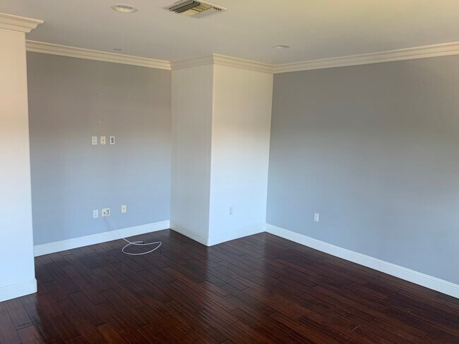 Foto del edificio - 4411 Wortser Ave