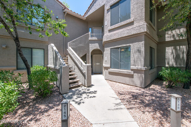 Building Photo - 15252 N 100th St