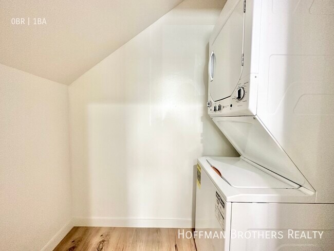 Foto del edificio - 3742 Westwood Blvd