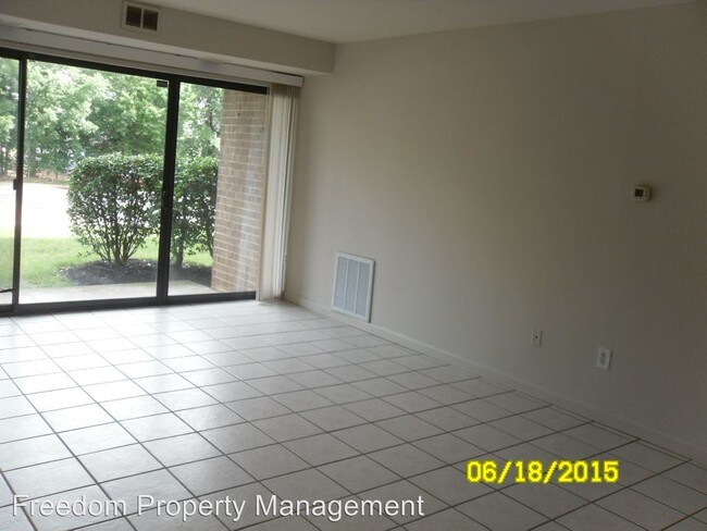 Foto del edificio - 7593 Gales Ct