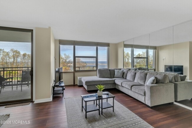 Building Photo - 1 Scenic Dr