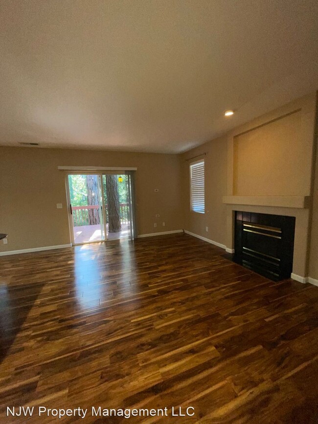 Building Photo - 3 br, 2.5 bath House - 15610 SW Talus Way
