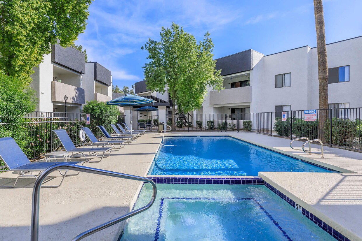 Sun Creek Apartments in Glendale, AZ