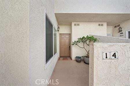Primary Photo - 2740 Gramercy Ave