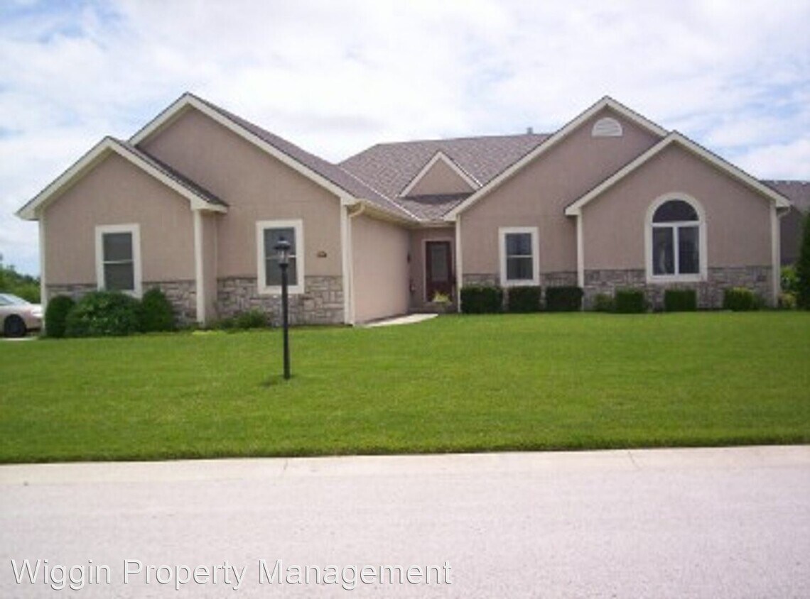 5 br, 3 bath House 2101 Ridgeview Dr House Rental in Leavenworth