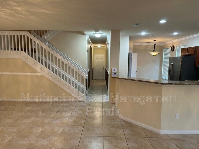 Foto del edificio - 4670 Monarch Way