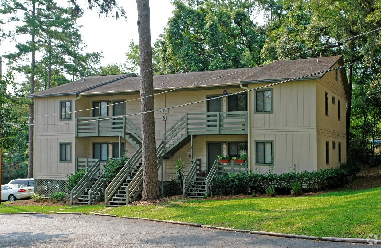 Primary Photo - 2603 N Point Blvd