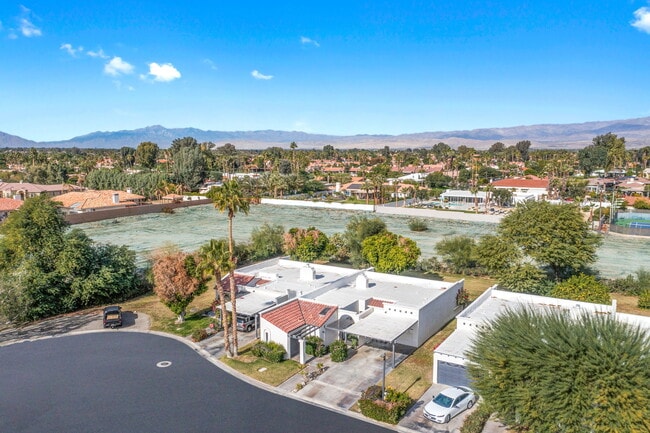 Building Photo - 78990 Bayside Ct