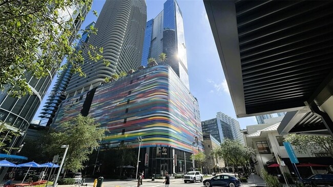 Building Photo - 801 S Miami Ave