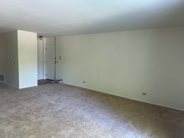 Foto del edificio - 380 Heather Ct