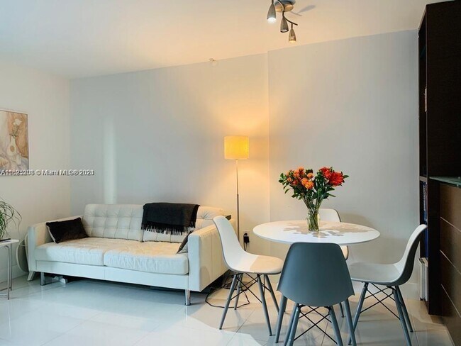 Foto del edificio - 1035 West Ave