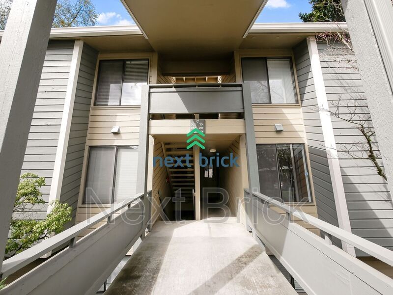 4900 200th St SW Unit C201, Lynnwood, WA 98036 Condo for Rent in
