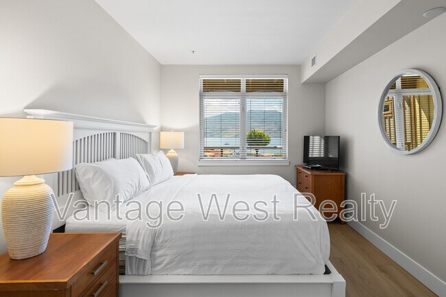 Photo du bâtiment - 4205-4205 Gellatly Rd