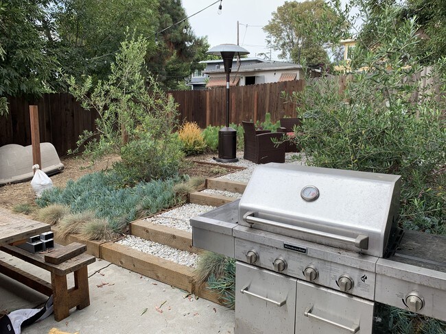 Foto del edificio - 614 Sheldon St