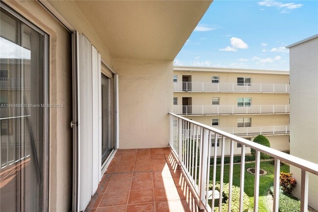 Building Photo - 7725 SW 86th St