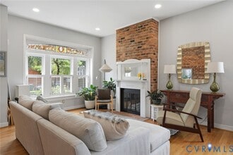 Building Photo - 404 N Shields Ave
