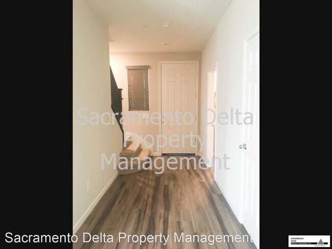Foto del edificio - 4 br, 2.5 bath House - 11 Weather Vane Place