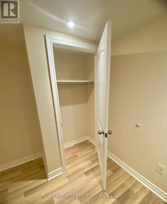 Photo du bâtiment - 18 King George Rd