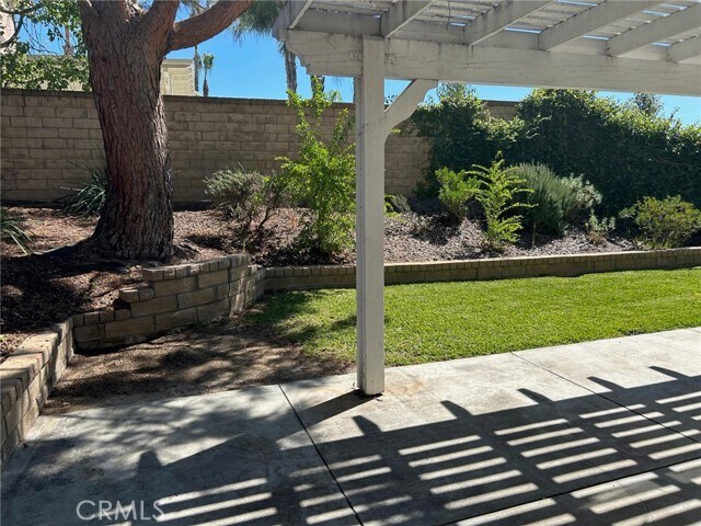 Building Photo - 27908 Skycrest Cir Dr