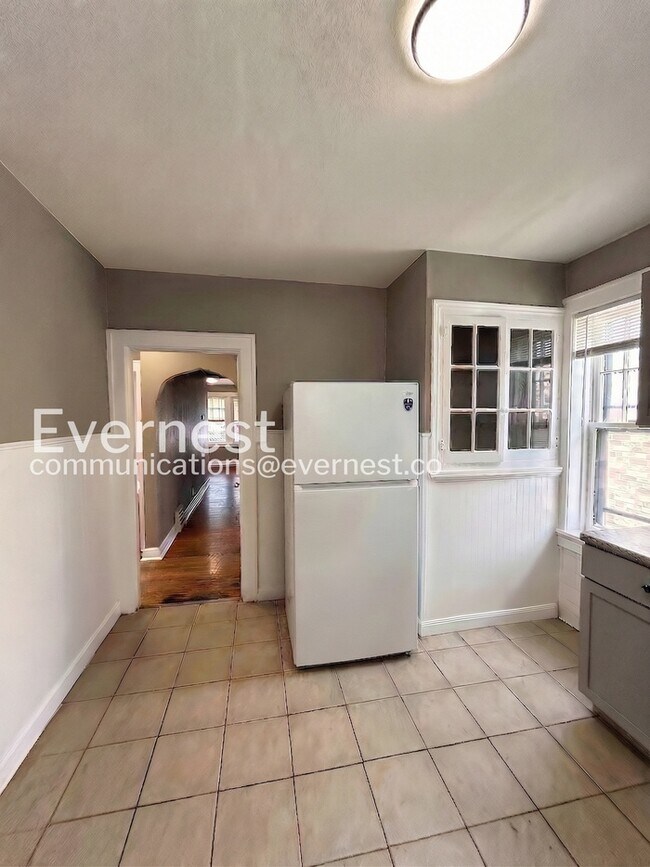 Foto del edificio - 5932 Floy Ave