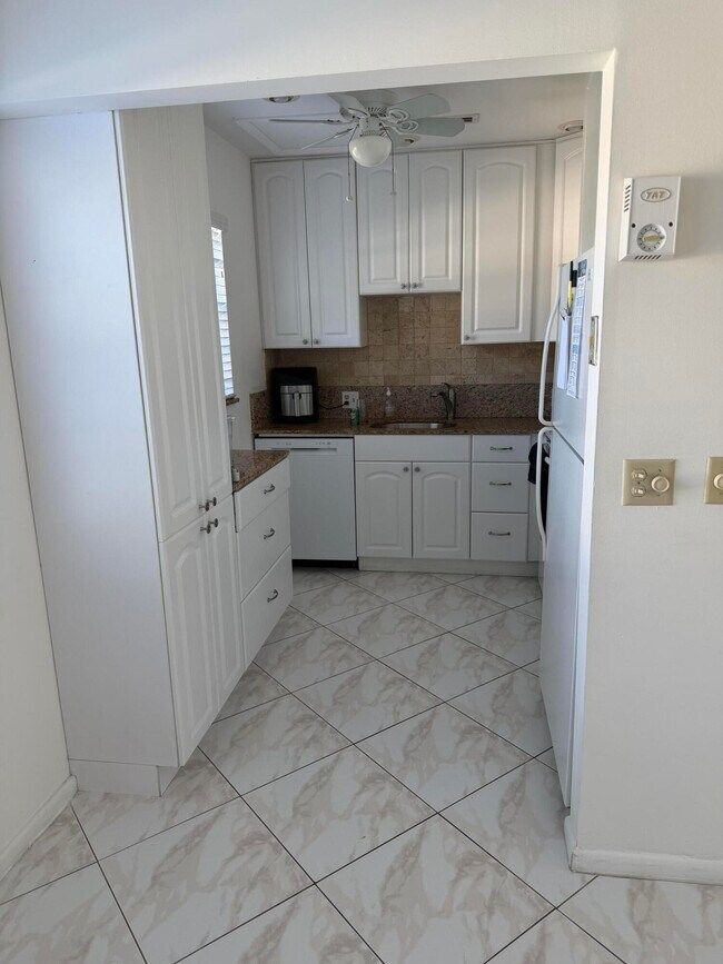 Foto del edificio - 332 Mansfield G