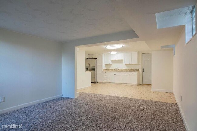Foto del edificio - 2 br, 1 bath Townhome - 3404 Cambridge Ct # A
