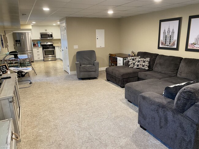 Building Photo - 2 br, 1 bath House - 2604 Tamra Drive Base...