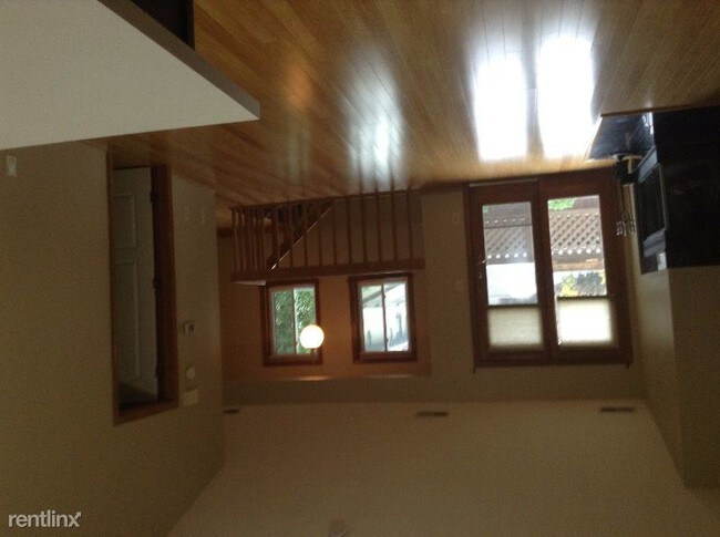 Building Photo - 53 Dogwood Ln