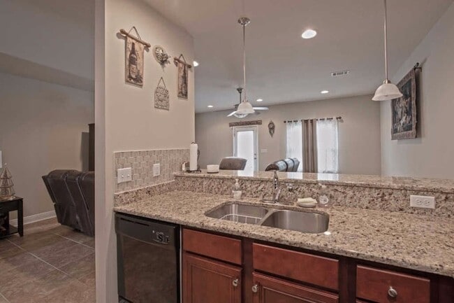 Building Photo - 8879 White Ibis Way