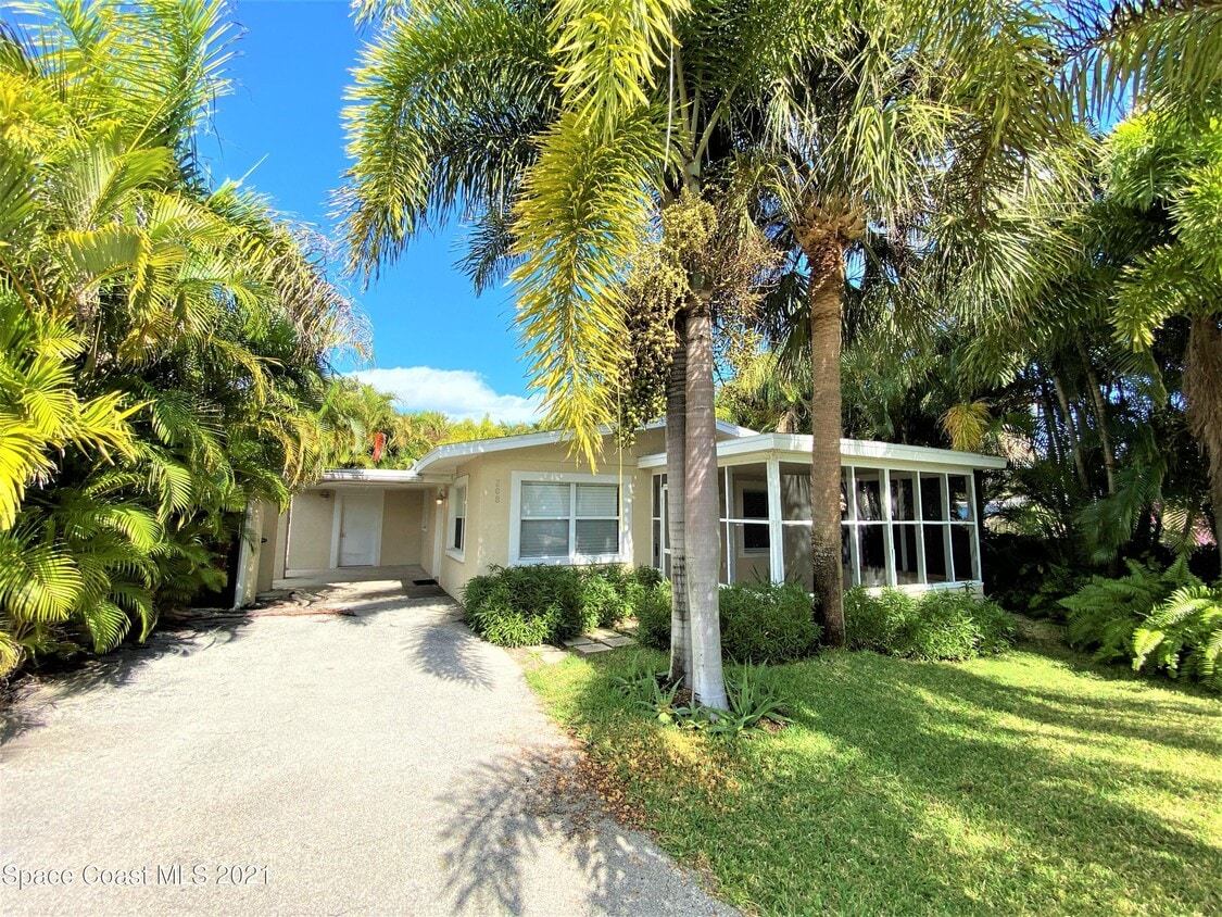 Primary Photo - 208 Johnson Ave