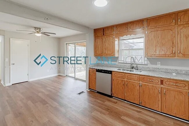 Foto del edificio - 718 Park Rd