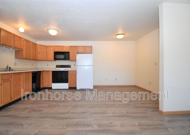 Building Photo - 2491 Wheeler Dr