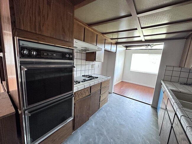 Foto del edificio - 3515 Shafer Dr
