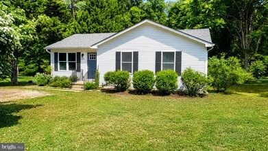 Building Photo - 2051 Collins Ct