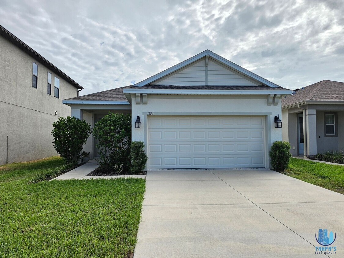 Primary Photo - Beautiful 3 Bedrooms 2 Bathrooms Home for ...