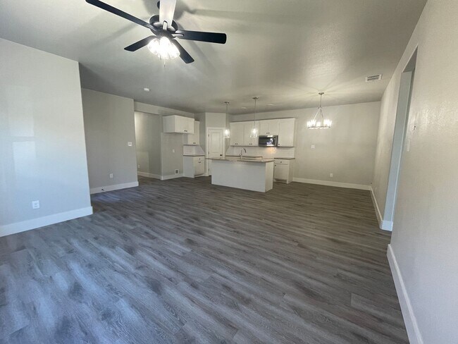 Foto del edificio - Townhome in Cooper School District!