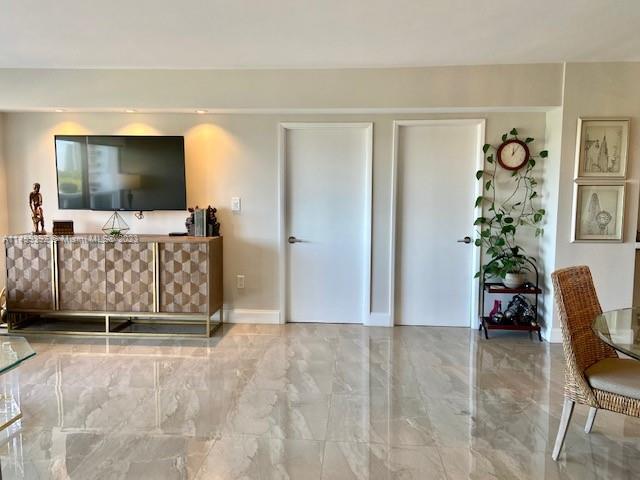 Foto del edificio - 20505 E Country Club Dr
