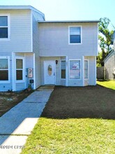 Building Photo - 303 Sukoshi Dr