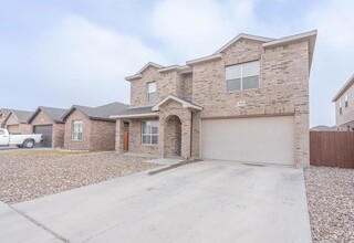 Building Photo - 5608 Magellan St