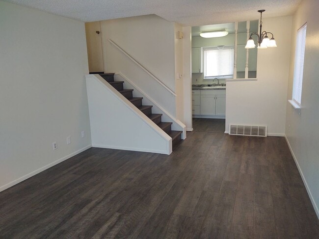 Building Photo - 125 Bonnymede Rd